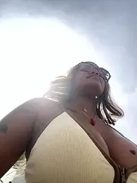 riri_brunnete stripchat stream image, 04.01.2026 18:50