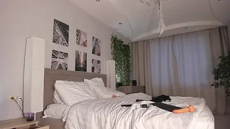 creambaby1 stripchat stream image