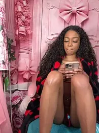 mismialove stripchat stream image, 10.01.2026 06:50