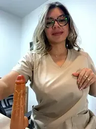 alicee16 stripchat stream image