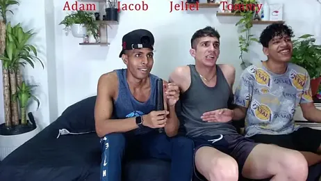 Interracial_Snow_Bunny stripchat stream image