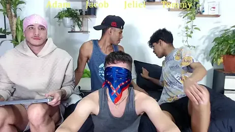 Interracial_Snow_Bunny stripchat stream image