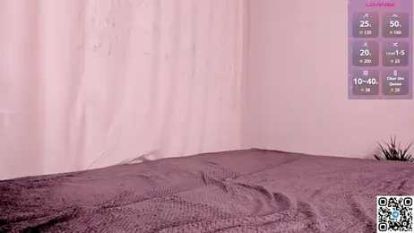 emmelieflorence stripchat stream image