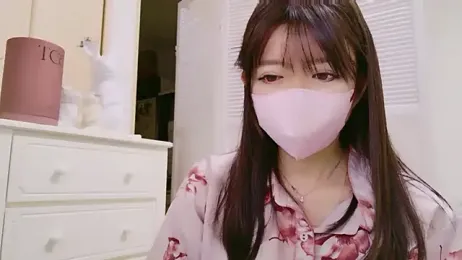 maii- stripchat stream image