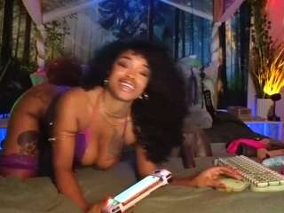 lovely-brown94 camsoda stream image