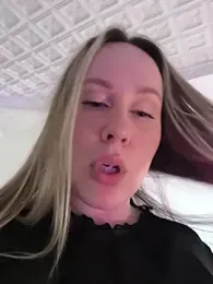 Mona_Plus stripchat stream image