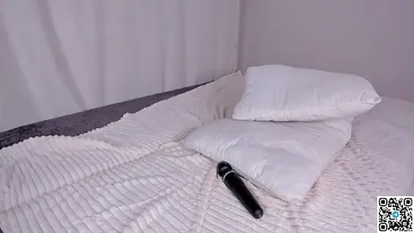 emmelieflorence stripchat stream image