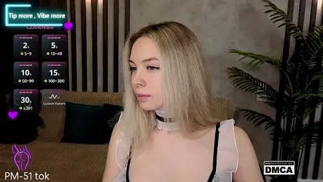 Holl1Would stripchat stream image