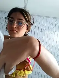 Ary-18 stripchat stream image