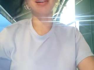 sarahpeterson camsoda stream image