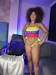 riri_brunnete stripchat stream image, 20.01.2026 02:10