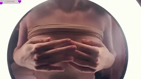 MoiraHavins stripchat stream image