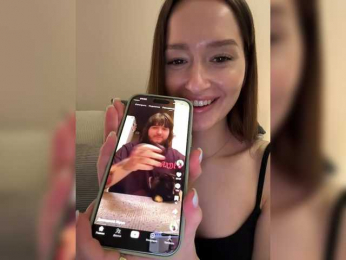 whiteTEA bongacams stream image