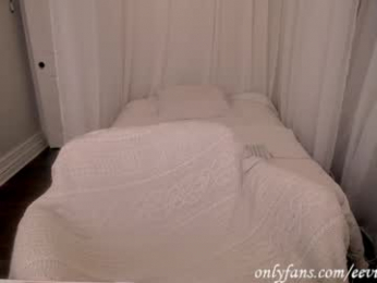 eevie_moon chaturbate stream image