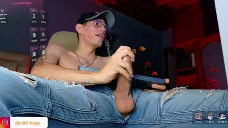 david_huge stripchat stream image, 22.01.2026 02:40