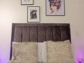 helen-moorex camsoda stream image