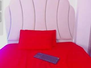 kaity-layne camsoda stream image