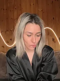 petrouchkaaa_ stripchat stream image