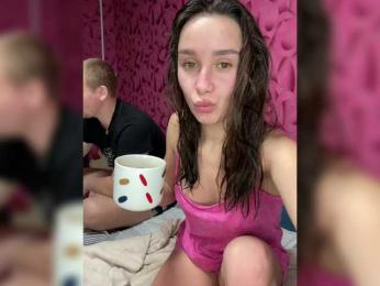 Queen-of-squirt bongacams stream image