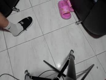 blow2job_lat chaturbate stream image