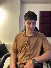 AdrianRinaldi stripchat stream image