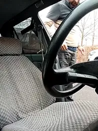 BZH45 stripchat stream image