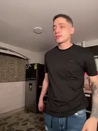 kevin_hotgirls stripchat stream image