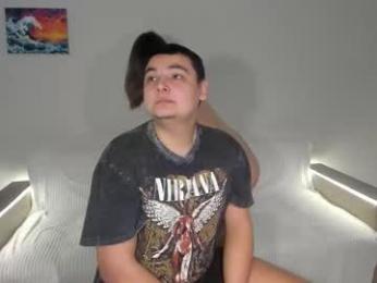 yourlovelyjenny chaturbate stream image