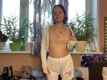 hermina-iloveyou bongacams stream image