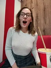 The_Snowwhitee stripchat stream image