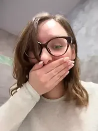 The_Snowwhitee stripchat stream image