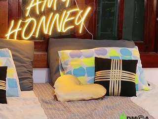 amyhonney camsoda stream image