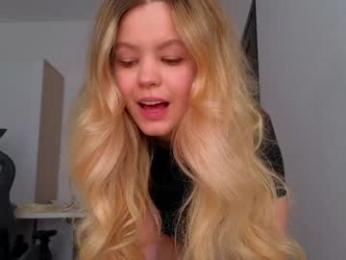 dianaholiday chaturbate stream image