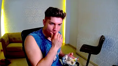 MaxKaiden stripchat stream image