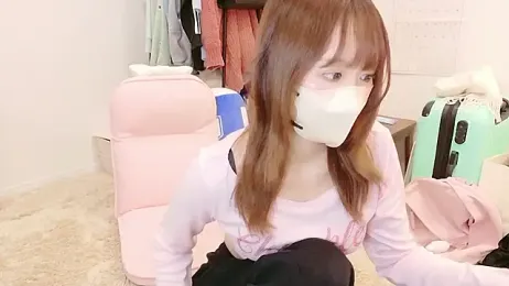 Yui-Ch stripchat stream image, 18.02.2026 13:30