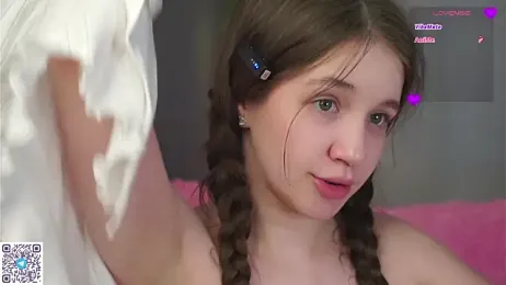 AmiLewis stripchat stream image