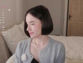 MissEssie bongacams stream image