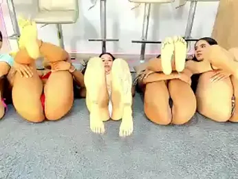 canelasquirt stripchat stream image