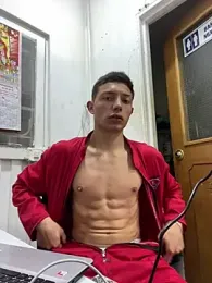 santiObrero stripchat stream image, 24.02.2026 19:20