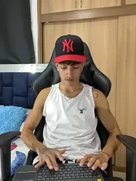 _CamiloBass stripchat stream image