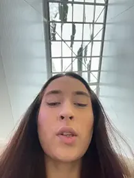 Holly_Play stripchat stream image, 27.02.2026 12:00