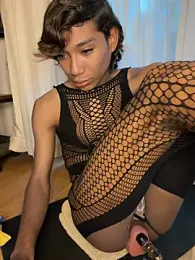 alejo_cute stripchat stream image