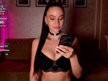 -moon-girl-18 bongacams stream image