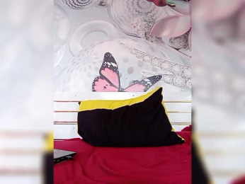 Esenia79 bongacams stream image