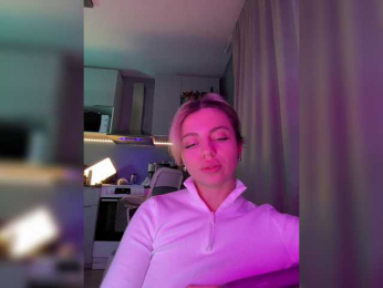 Nataliecroys bongacams stream image