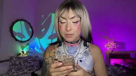 Cinamoonn stripchat stream image