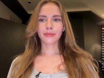 VikkiExtraCheese bongacams stream image