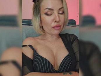 Minni_Mia bongacams stream image