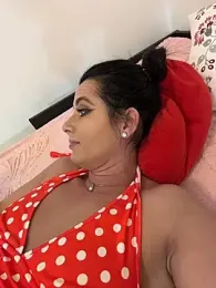 Hotmomcheckk_ stripchat stream image