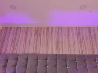 pocahontasfg camsoda stream image